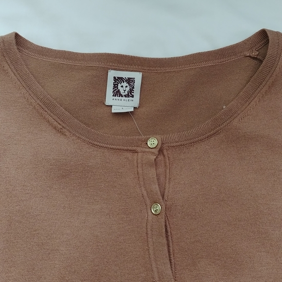 Like New Beige Sweater Cardigan size L "ANNE KLEIN" - Picture 5 of 7